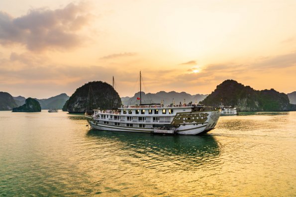 Ha Long Bay-28